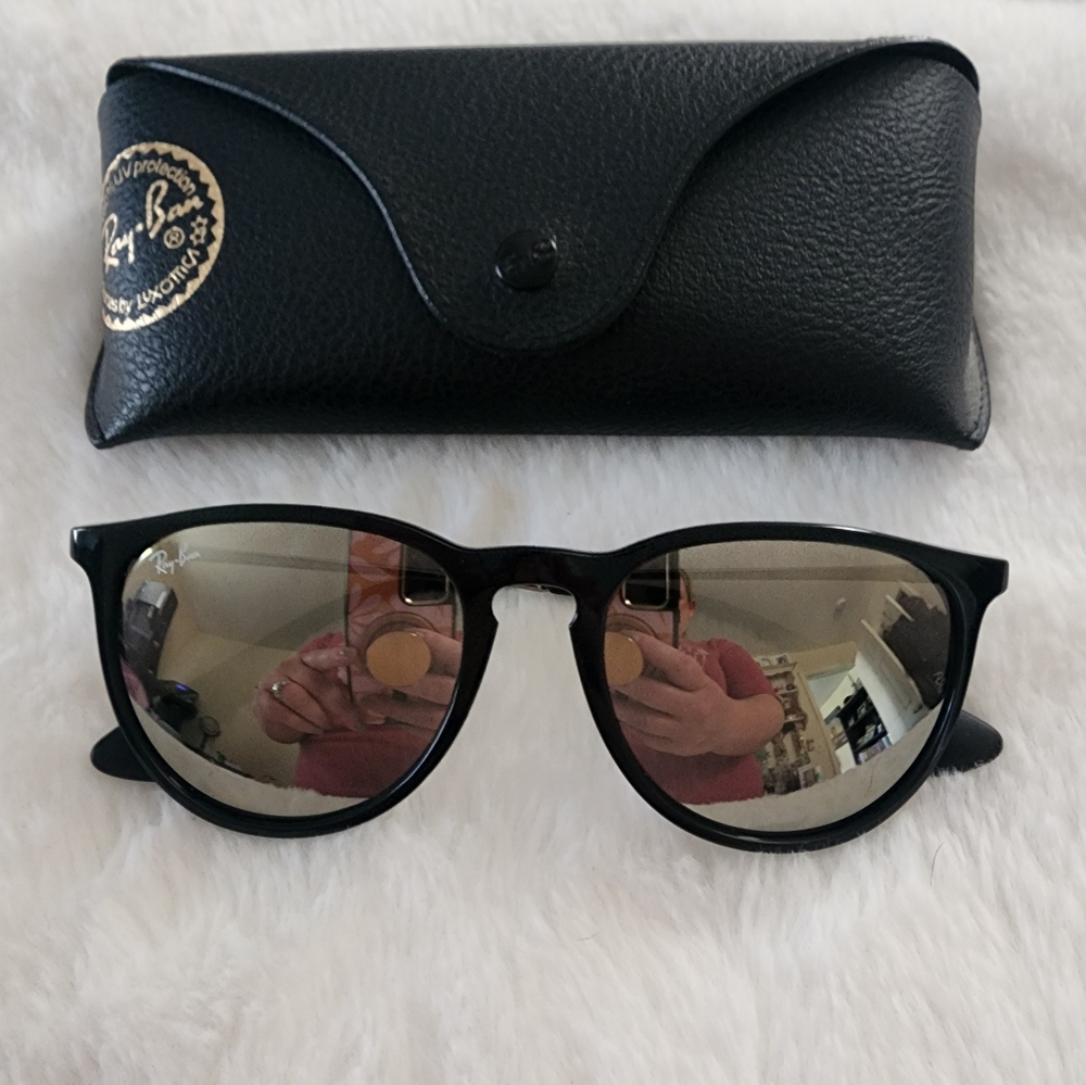 RB 4171 Erika with case